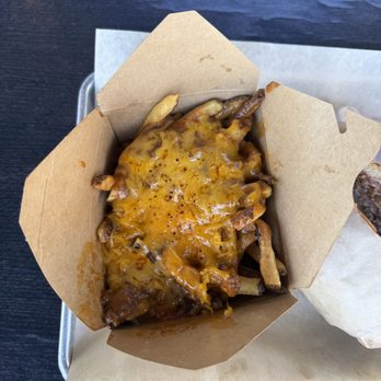 Hen & Heifer - Chili cheese fries - American Near Me - Pomona, California