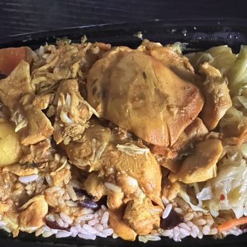 D&L Caribbean Cuisine - Curry Chicken Lunch Special - Caribbean Near Me - District Heights, Maryland