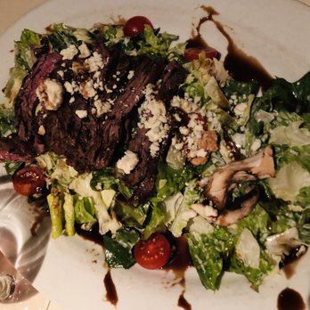 Roaring Fork - Steak Tenderloin salad - American Near Me - Scottsdale, Arizona