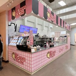 J Crepes & Cafe