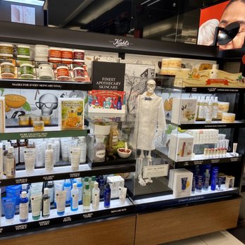 SEPHORA - Cosmetics & Beauty Supply Near Me - Costa Mesa, California
