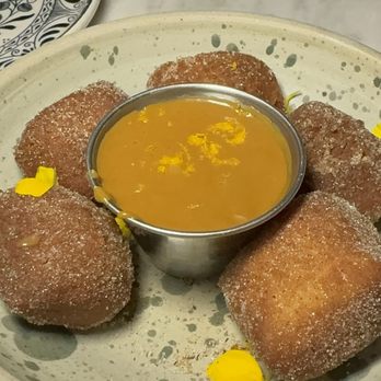 Mirate - Churro Donas - Mexican Near Me - Los Angeles, California