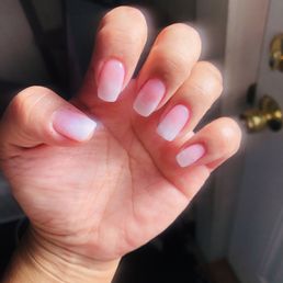 Ombre pink and white dip powder