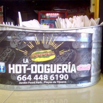 El Jardin Food Park - La Hot-dogueria. They have wifi! - Food Trucks Near Me - Tijuana, BCN