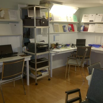 Agincourt Learning Centre - Agincourt Learning Centre student computer work station - Tutoring Centers Near Me - Toronto, Ontario