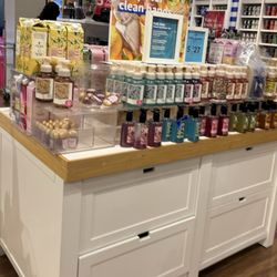 Bath & Body Works