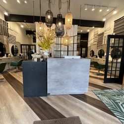 Eric Alt Salon