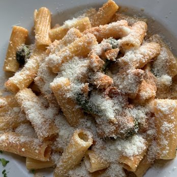Marcellos Pizzeria - Rigatoni Fantasia - Pizza Near Me - Concord, Ontario