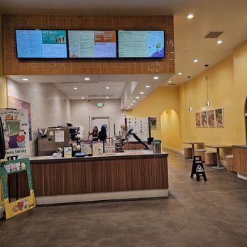 Junbi Matcha & Tea - Irvine - Inside - Bubble Tea Near Me - Irvine, California Junbi Matcha & Tea - Irvine - Inside - Bubble Tea Near Me - Irvine, California