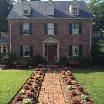 Cedars of Williamsburg Bed & Breakfast - The front view of Cedars of Williamsburg - Bed & Breakfast Near Me - Williamsburg, Virginia Cedars of Williamsburg Bed & Breakfast - The front view of Cedars of Williamsburg - Bed & Breakfast Near Me - Williamsburg, Virginia