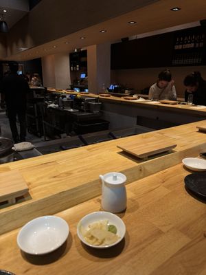 OMAKAI hand roll bar by null
