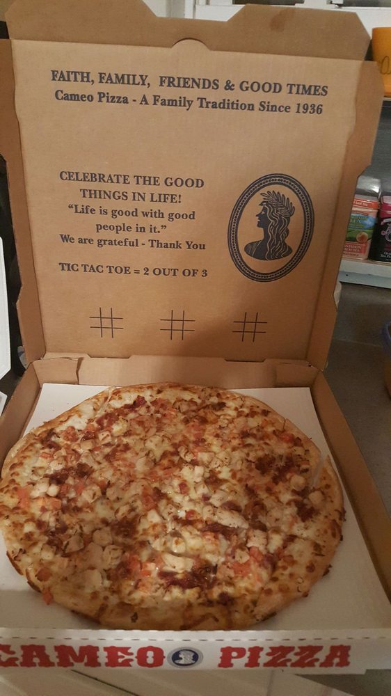 Cameo Pizza Logo