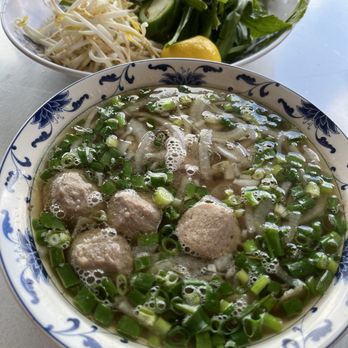 Pho Nina - Pho with beef ball and brisket - Vegetarian Near Me - Honolulu, Hawaii