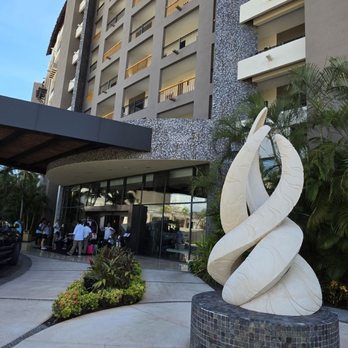 Villa del Palmar - Front entrance - Resorts Near Me - Cancún, ROO