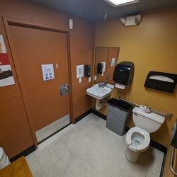 Snap Fitness Boulder City - restroom 1