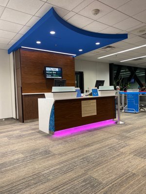 Sioux Falls Regional Airport by null