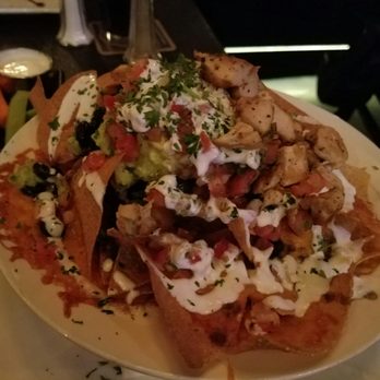 Morrison - Chicken nachos, guacamole, salsa, cheese, sour cream - Gastropubs Near Me - Los Angeles, California Morrison - Chicken nachos, guacamole, salsa, cheese, sour cream - Gastropubs Near Me - Los Angeles, California