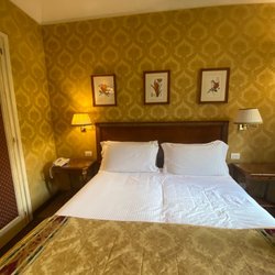 Hotel Monna Lisa - Master bedroom