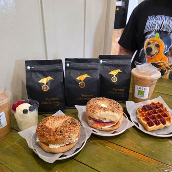 Lu Lu Coffee - Lavender Latte, ice cream, bagels, croffle, coffee beans - Coffee Roasteries Near Me - Fullerton, California
