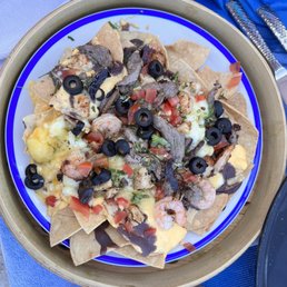Mixed nachos: steak, chicken, shrimp Mixed nachos: steak, chicken, shrimp