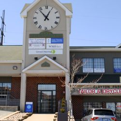 Glenbourne Chiropractic Clinic - Entrance below the clock tower to get to upper level