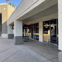 Bagel Nosh Chandler/Tempe - Outside