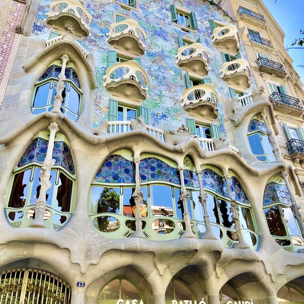 Casa Batlló - Landmarks & Historical Buildings Near Me - Barcelona, B Casa Batlló - Landmarks & Historical Buildings Near Me - Barcelona, B