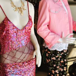 Deja Vu Beautiful Consignments - We wear pink on Wednesdays!