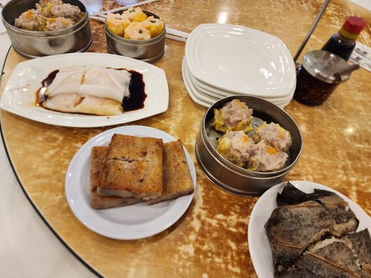 Crown Seafood by null
