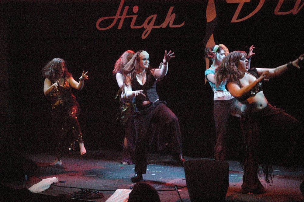 Bellydance with Leslie Rosen Logo