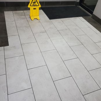 Salem's Fresh Eats - Floors were filthy - Sandwiches Near Me - Tampa, Florida