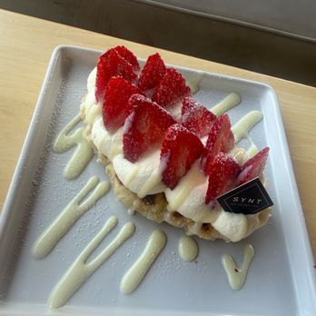 SYNT Coffee - strawberry croffle - Coffee & Tea Near Me - Los Angeles, California