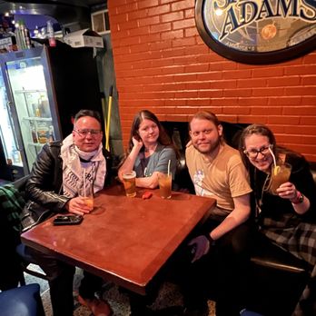 Shadyside Hideaway Bar