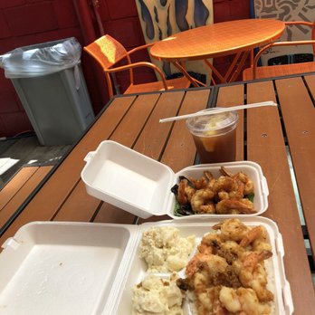 Sam's Kitchen - The food was delicious  garlic shrimp plate and a mildly sweeter version that isn't even on the menu. - Food Stands Near Me - Honolulu, Hawaii