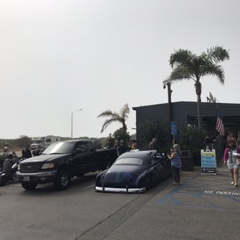 Neptune's Net - Entrance coming from the parking lot - Seafood Near Me - Malibu, California
