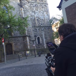 Pfarrkirche St. Peter und Paul - Ratingen so gesehen, ein Filmmotiv.