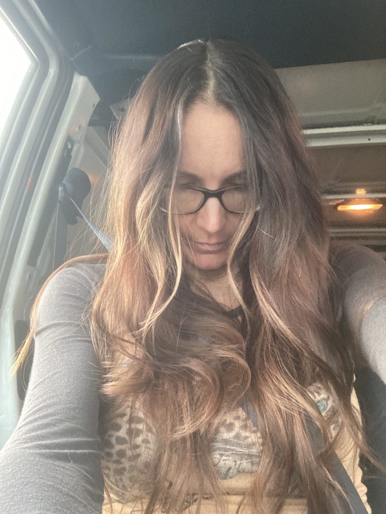 Lindsay Tackett Hair Logo