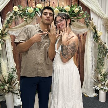 Short & Sweet Ceremony - Wedding Chapels Near Me - Bakersfield, California