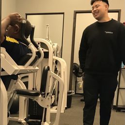 Training those abs and smiling at The Perfect Workout Redondo Beach ! Training those abs and smiling at The Perfect Workout Redondo Beach !