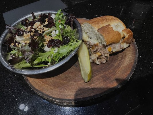 Fuel Bistro & Wine by null