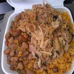 Penalvert's Food Market - Spicy pernil con arroz