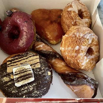 Knead Donuts & Tea - Blueberry, creme brûlée, cronuts, tiger tail and s'mores - Donuts Near Me - Long Beach, California Knead Donuts & Tea - Blueberry, creme brûlée, cronuts, tiger tail and s'mores - Donuts Near Me - Long Beach, California