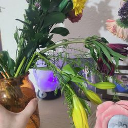 Edible Arrangements - This is what the nasty arrangement actually looked like.