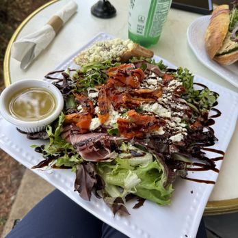 Le Petit Paris - Mandarin - La Palette. - French Near Me - Jacksonville, Florida Le Petit Paris - Mandarin - La Palette. - French Near Me - Jacksonville, Florida
