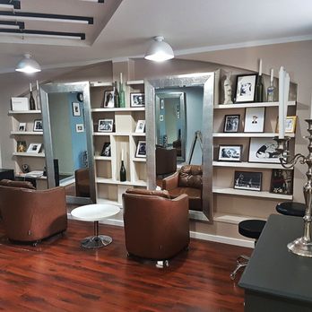 Christian y Manuel - Kleiner Einblick - Hair Salons Near Me - Berlin, BE Christian y Manuel - Kleiner Einblick - Hair Salons Near Me - Berlin, BE