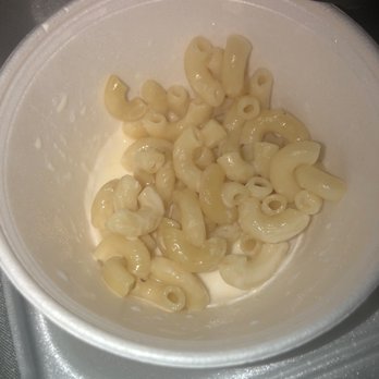 Republic IceHouse - Mac and cheese with hardly any cheese. I couldn't taste it my girlfriend could a little. - American Near Me - Tyler, Texas