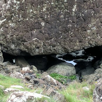 Giant's Causeway - Look at this beautiful rock formation and the water flowing through. Hearing it in person is even better. - Landmarks & Historical Buildings Near Me - Bushmills, MYL