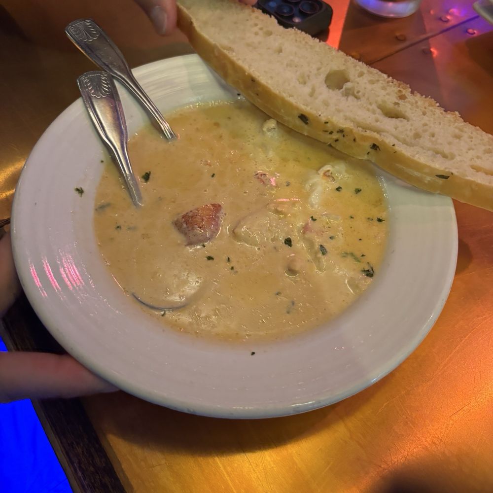 Geddy's - Geddy's Lobster Stew - Seafood Near Me - Bar Harbor, Maine