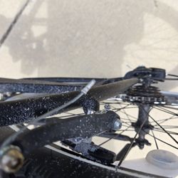 BikeHouse - Pictures of the damage to my bicycle caused by this business's incompetence.