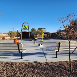 Unidad Park - Lots of fun space